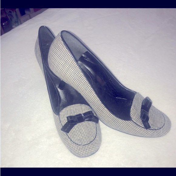 Enzo Angiolini Houndstooth Heeled Loafers - Picture 9 of 14